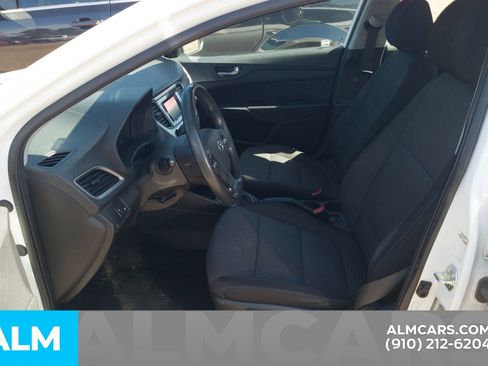 Used 2021 Hyundai Accent SE image 7