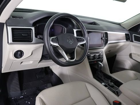 Used 2023 Volkswagen Atlas SEL AWD/4WD image 30
