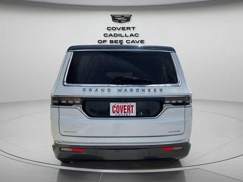 Used 2022 Jeep Grand Wagoneer Series III w/ Rear Seat Video Group 1 image 6
