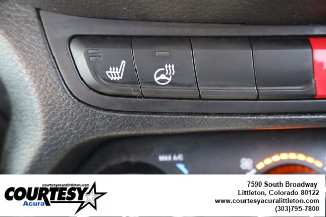 Used 2015 Jeep Renegade Limited AWD/4WD image 18