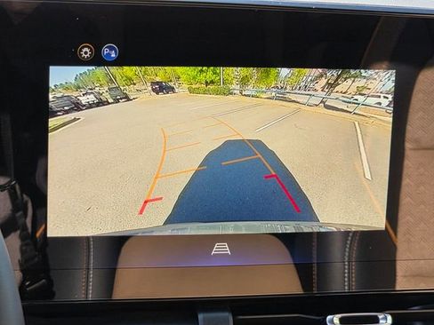 Used 2025 Chevrolet Equinox ACTIV image 23