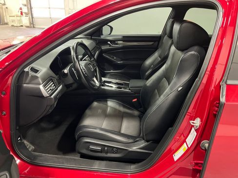 Used 2018 Honda Accord Sport image 24
