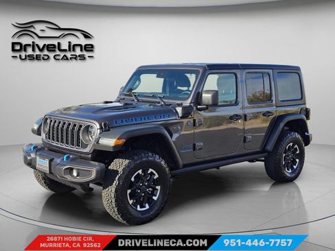 Used 2025 Jeep Wrangler Unlimited Rubicon 4xe w/ Convenience Group AWD/4WD image 14