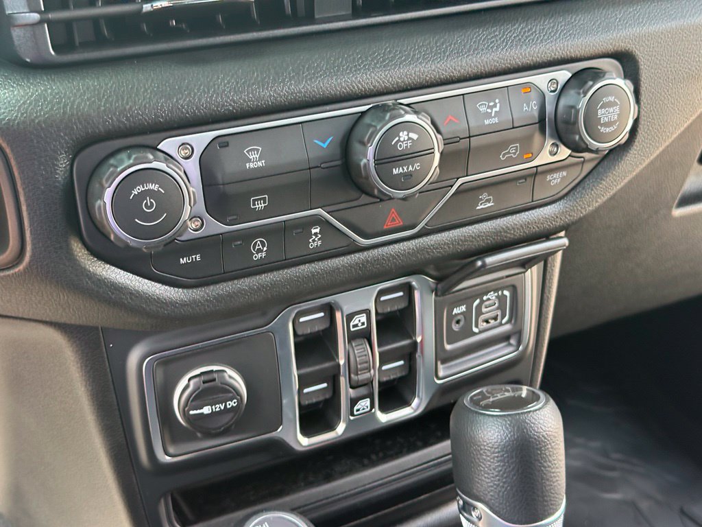 New 2026 Jeep Gladiator Sport AWD/4WD image 42