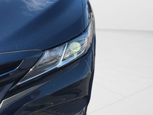 Used 2020 Toyota Camry SE w/ Convenience Package FWD image 25