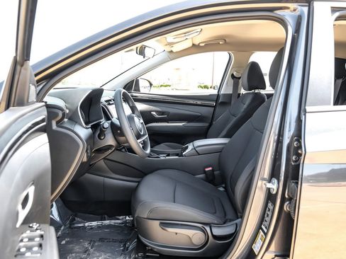 Used 2024 Hyundai Tucson SE FWD image 4