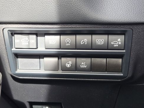 Used 2024 Toyota Tundra Limited image 24