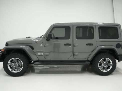 Used 2021 Jeep Wrangler Unlimited Sahara AWD/4WD image 7