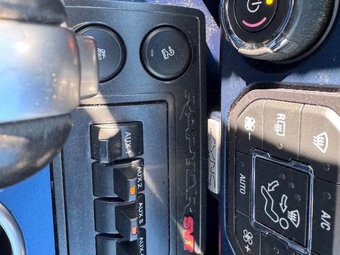 Used 2013 Ford F150 Raptor w/ Luxury Equipment Group image 14