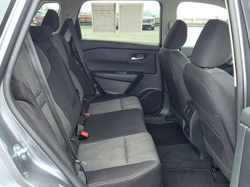 Used 2025 Nissan Rogue SV AWD/4WD image 12