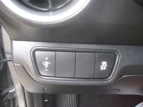 Used 2023 Kia Forte LXS FWD image 16