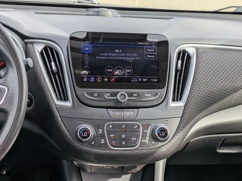 Used 2023 Chevrolet Malibu LT image 15