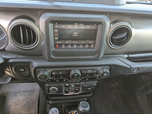 Used 2020 Jeep Gladiator Sport w/ Quick Order Package 24S AWD/4WD image 17