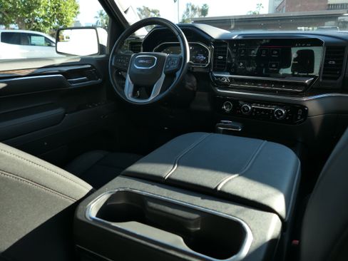 Used 2023 GMC Sierra 1500 Elevation w/ X31 Off-Road Package image 23