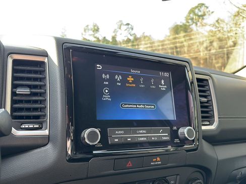 Used 2022 Nissan Frontier SV image 21