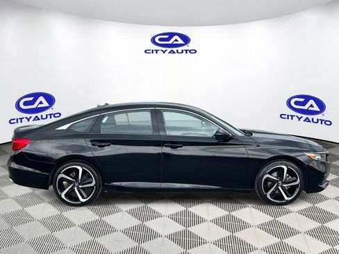 Used 2022 Honda Accord Sport image 2