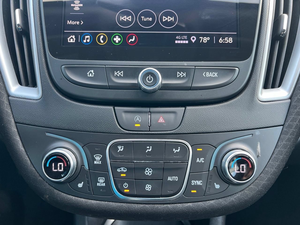 Used 2025 Chevrolet Malibu LT FWD image 20