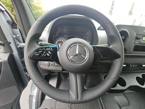 New 2025 Mercedes-Benz Sprinter 2500 image 24