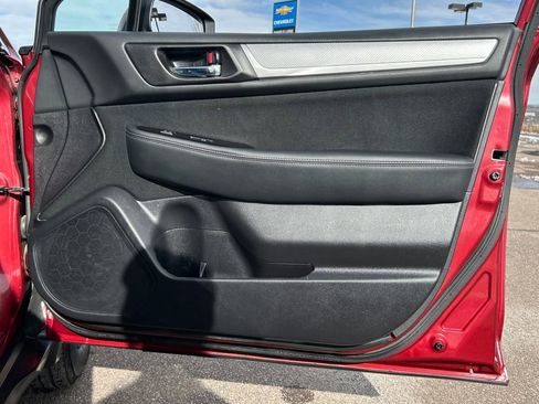 Used 2017 Subaru Outback 2.5i Premium image 28