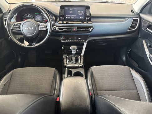 Used 2023 Kia Seltos S AWD/4WD image 18