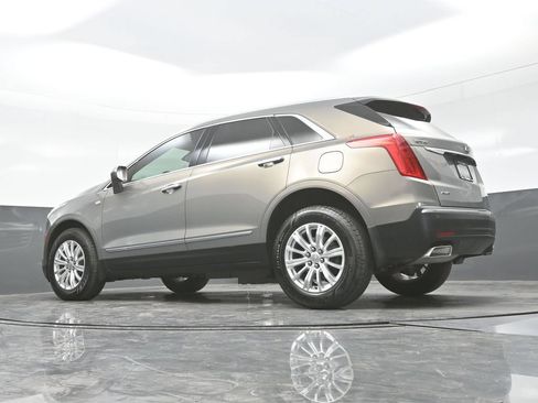 Used 2019 Cadillac XT5 AWD image 41