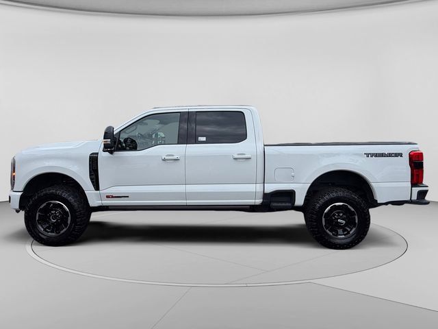Used 2025 Ford F350 Platinum w/ Tremor Off-Road Package AWD/4WD image 2