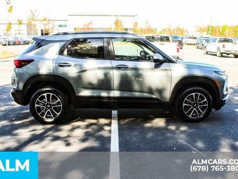 Used 2025 Chevrolet TrailBlazer LT image 9