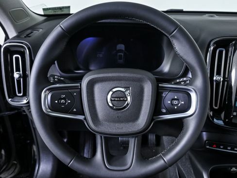 Used 2023 Volvo XC40 B5 Plus w/ Driver Assist Package image 9