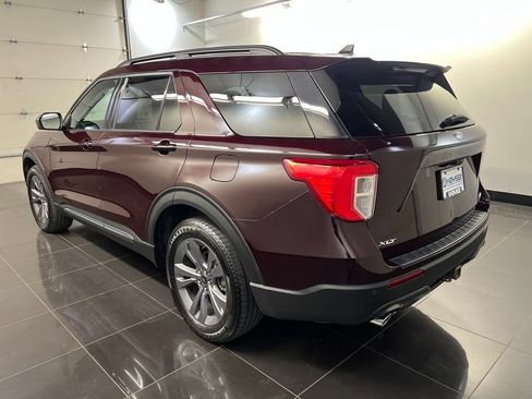 Certified 2023 Ford Explorer XLT w/ Equipment Group 202A AWD/4WD image 4