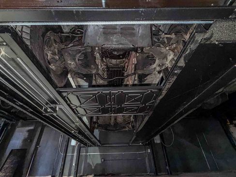 Used 1995 Toyota 4Runner SR5 image 9