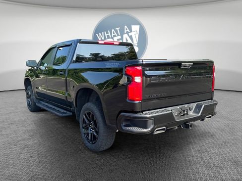 Used 2025 Chevrolet Silverado 1500 LT Trail Boss w/ Dark Appearance Package AWD/4WD image 6