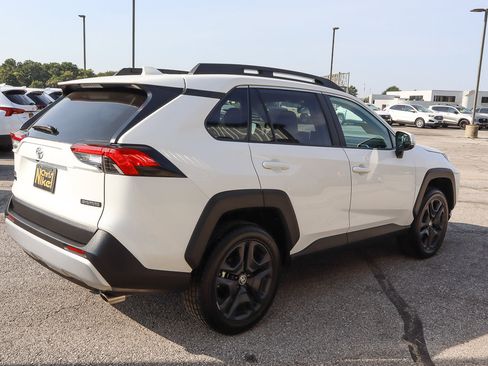 Used 2024 Toyota RAV4 Adventure image 4