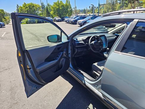 Used 2024 Subaru Crosstrek 2.0i Premium AWD/4WD image 18