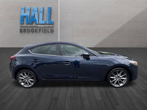 Used 2018 MAZDA MAZDA3 Touring FWD image 6