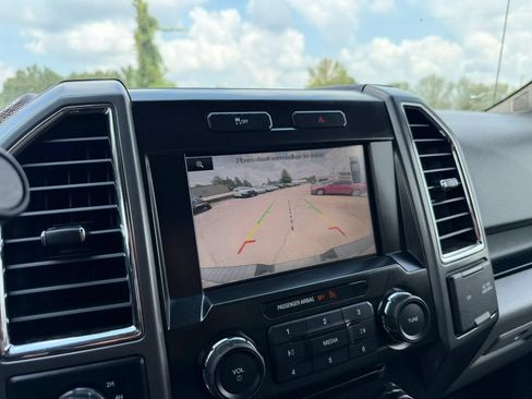 Used 2015 Ford F150 XLT w/ Equipment Group 302A Luxury AWD/4WD image 15