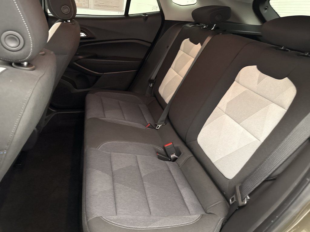 Certified 2024 Chevrolet Trax LS FWD image 24