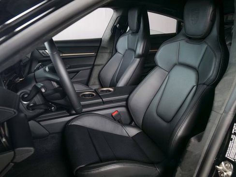 New 2026 Porsche Taycan GTS image 5