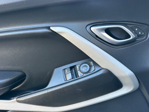 Certified 2023 Chevrolet Camaro LT image 12