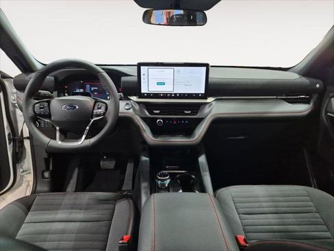 New 2025 Ford Explorer ST-Line image 12