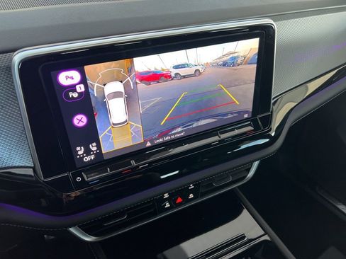 Certified 2024 Volkswagen Atlas Cross Sport SEL Premium R-Line image 27