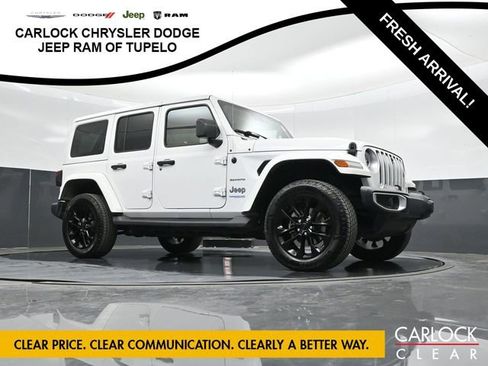 Used 2021 Jeep Wrangler Sahara w/ Cold Weather Group AWD/4WD image 37