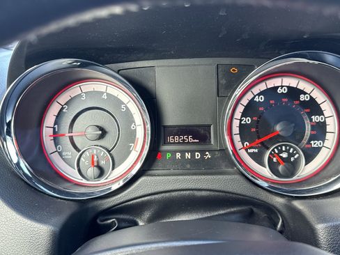 Used 2018 Dodge Grand Caravan SE image 11