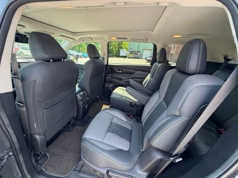 Used 2023 Subaru Ascent Onyx Edition AWD/4WD image 17
