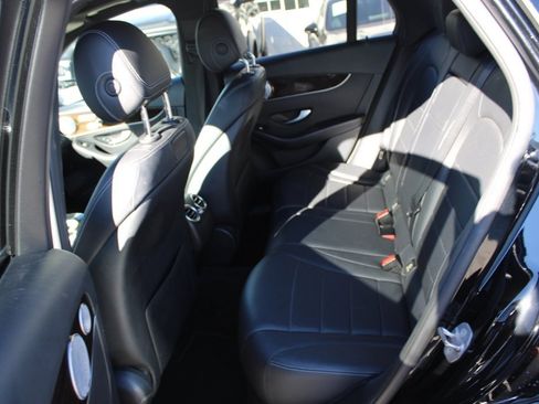 Used 2019 Mercedes-Benz GLC 300 GLC 300 image 26