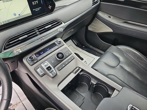 Used 2021 Hyundai Palisade Limited FWD image 22