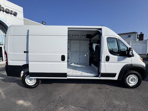 Used 2025 RAM ProMaster 2500 image 10