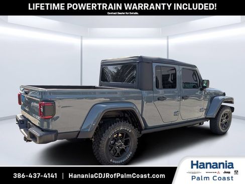New 2026 Jeep Gladiator Sport AWD/4WD image 3