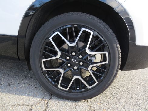 Used 2024 Chevrolet Blazer RS w/ Driver Confidence II Package image 11