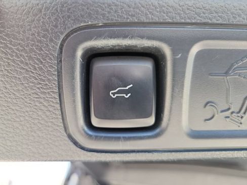 Used 2019 Lincoln Navigator L Reserve AWD/4WD image 9