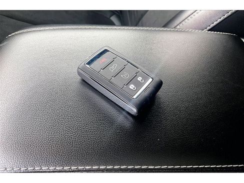 Used 2024 Jeep Grand Cherokee L Laredo image 11